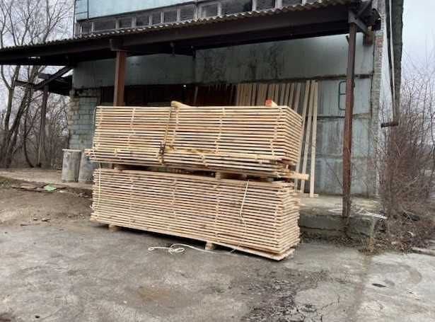 Купити будівельну сосну 1 сорту зі складу