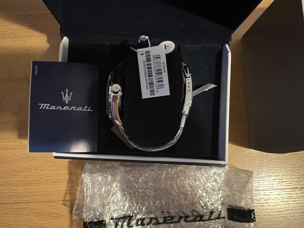 Vendo relogio Maserati novo