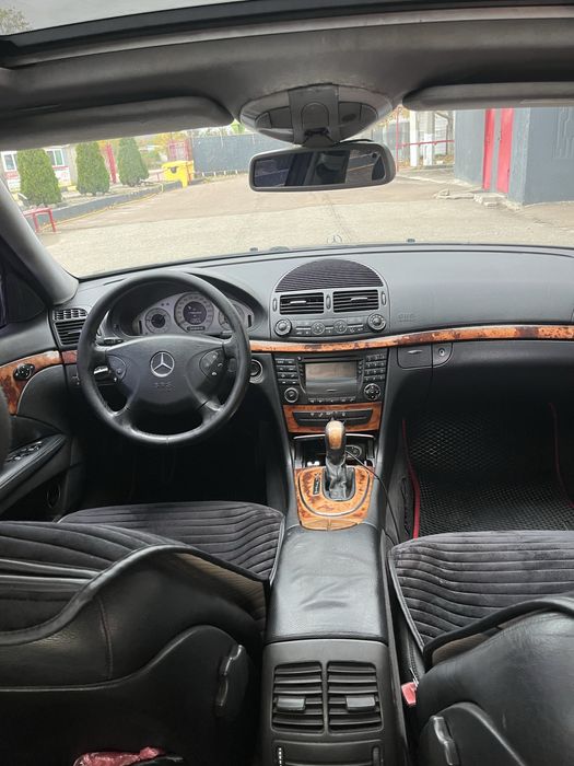 Mercedes-Benz W211 2.2 CDI