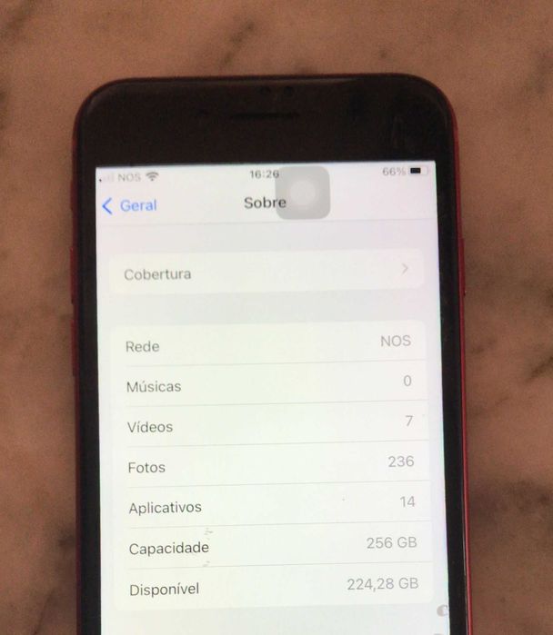 iPhone 8 usado com alguns detalhes na parte de trás