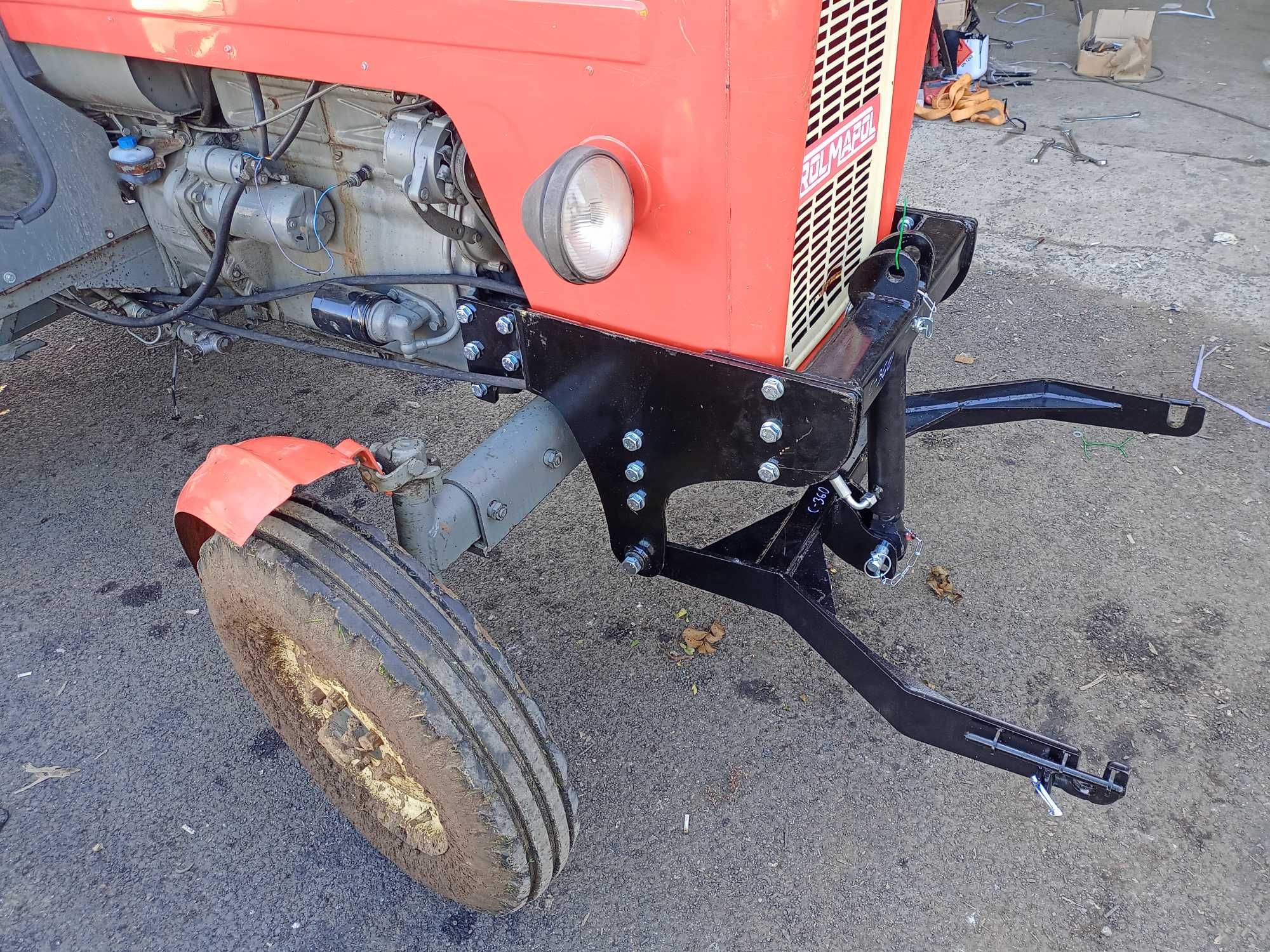 Przedni TUZ do c330 c360 podnośnik ciągnikowy hydrauliczny kpl.