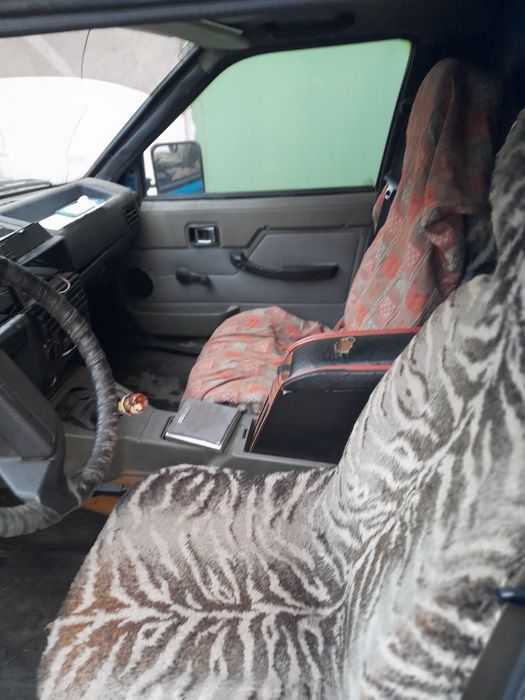 Продам свою машину  иж 2717,пиріжок.