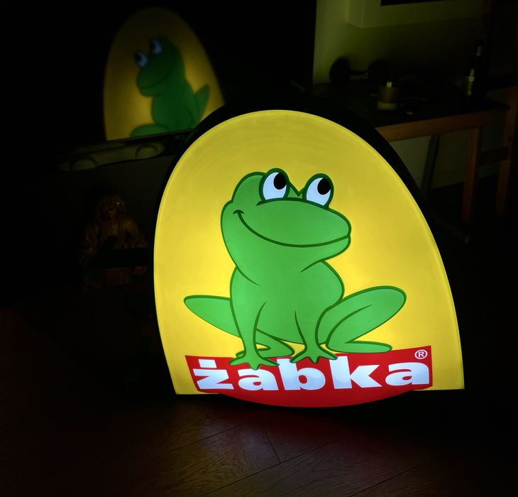 ŻABKA - neon szyld reklama logo - kultowe