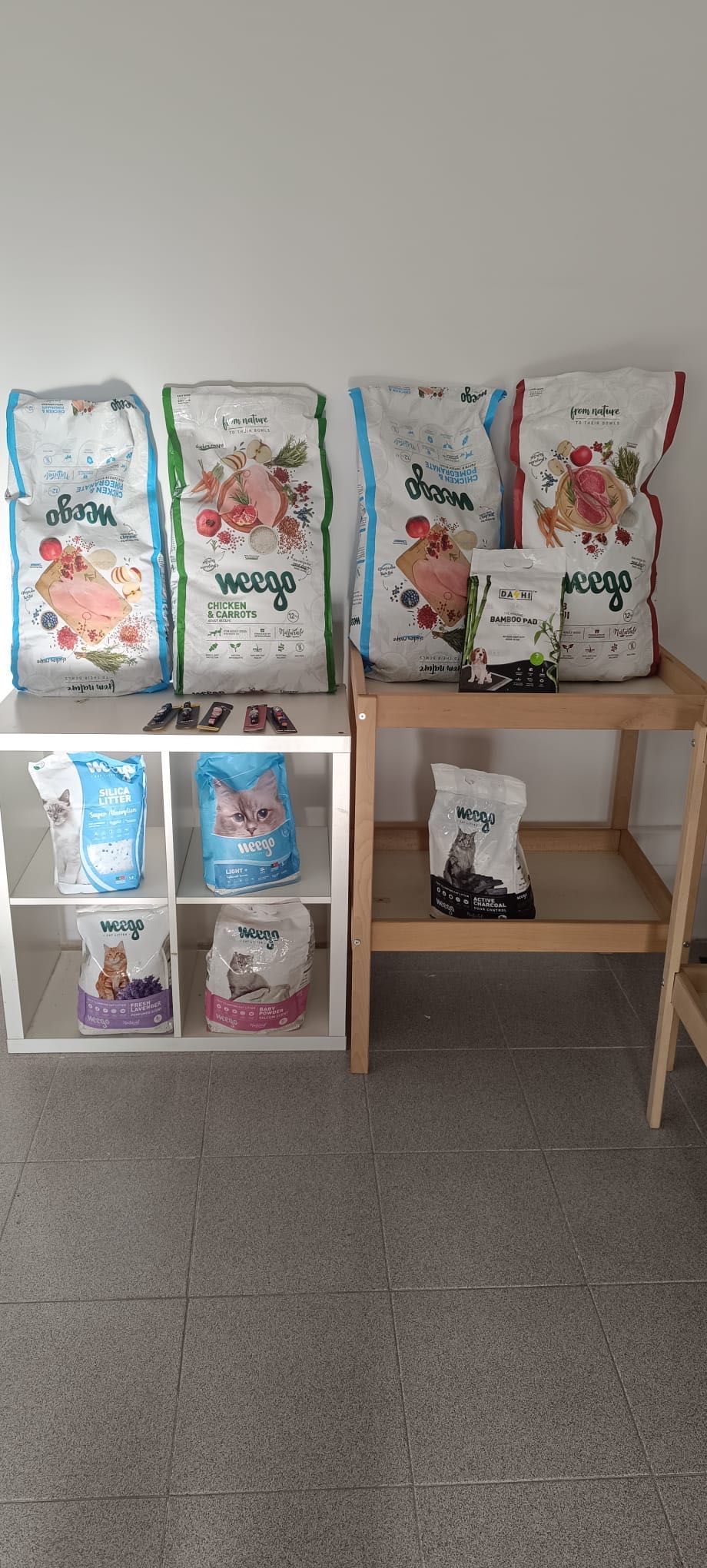 alimentos e acessórios para animais.