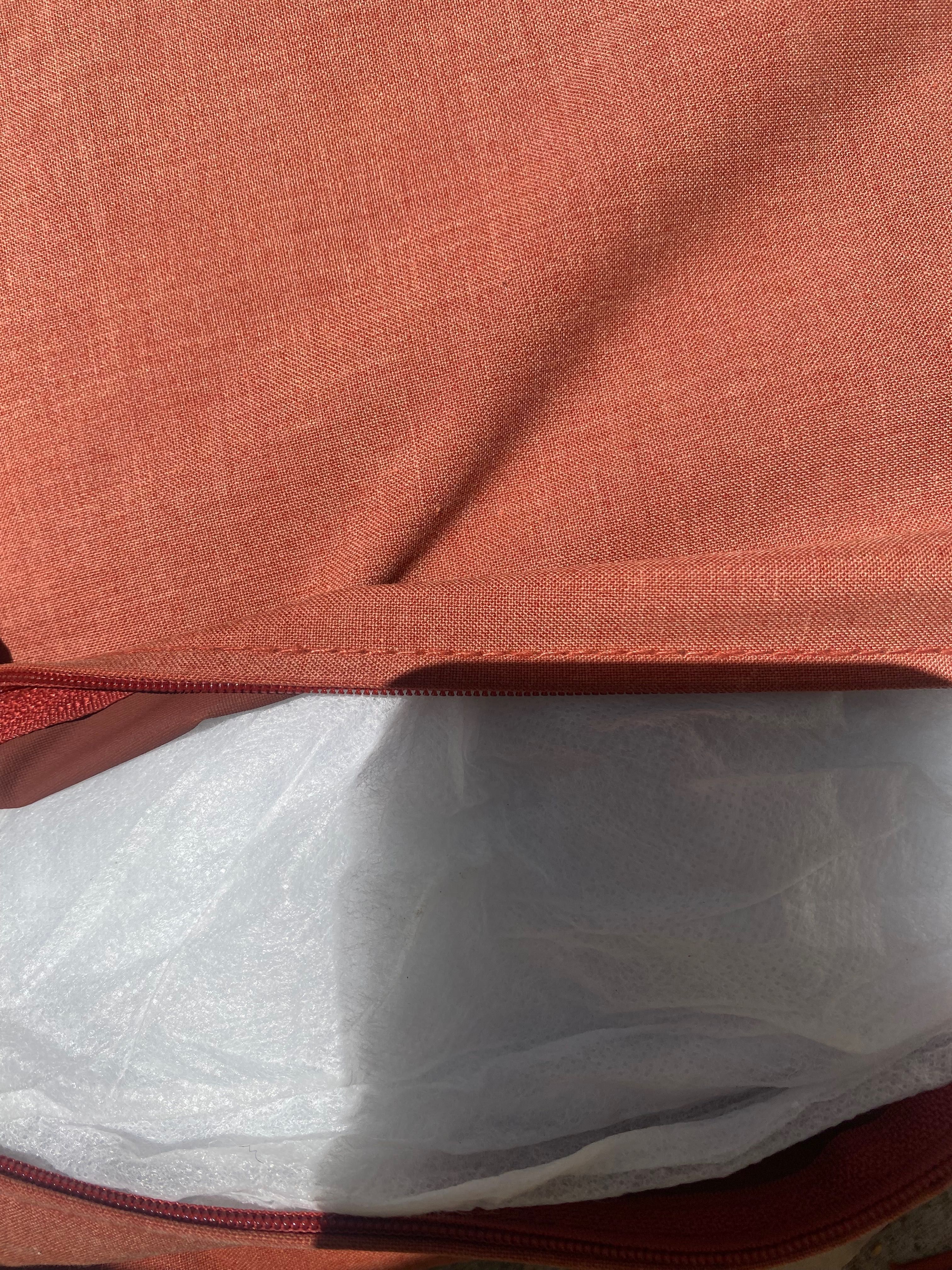 5€ para tudo,6 almofadas de assento para exterior/