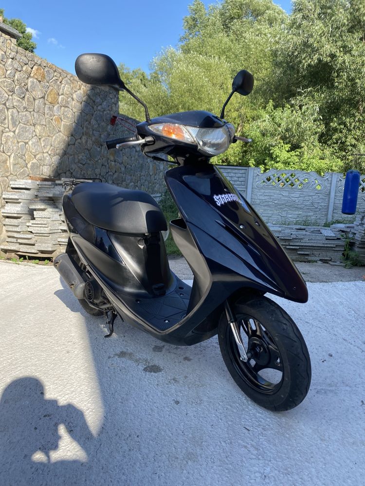 Suzuki Adress V50