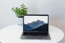 Apple MacBook Air 13” M1 (MGN73), RAM 8 GB / SSD 512 GB Space Grey