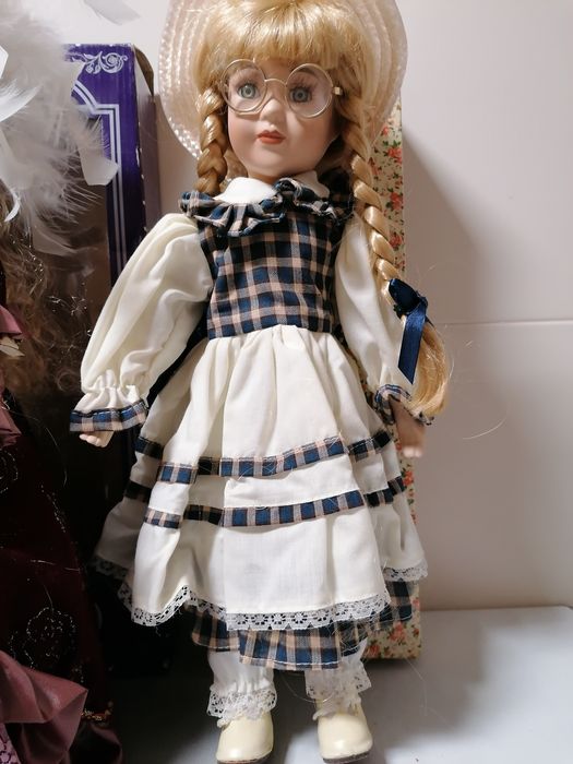 Bonecas de porcelana Novas