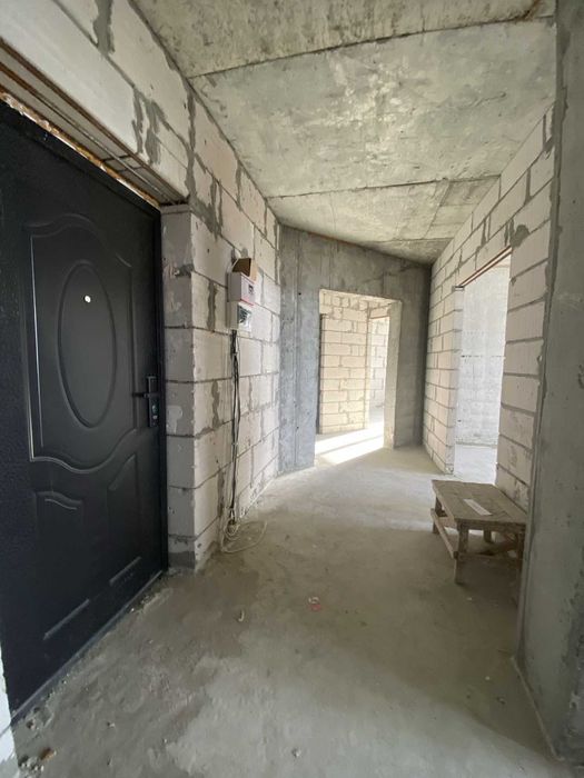 Пропонується до продажу 2-х кімнатна квартира в центрі. Лариса