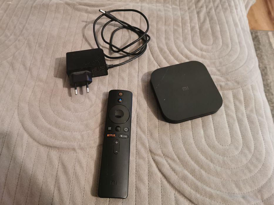 Xiaomi Mi box 4K smart tv +pilot