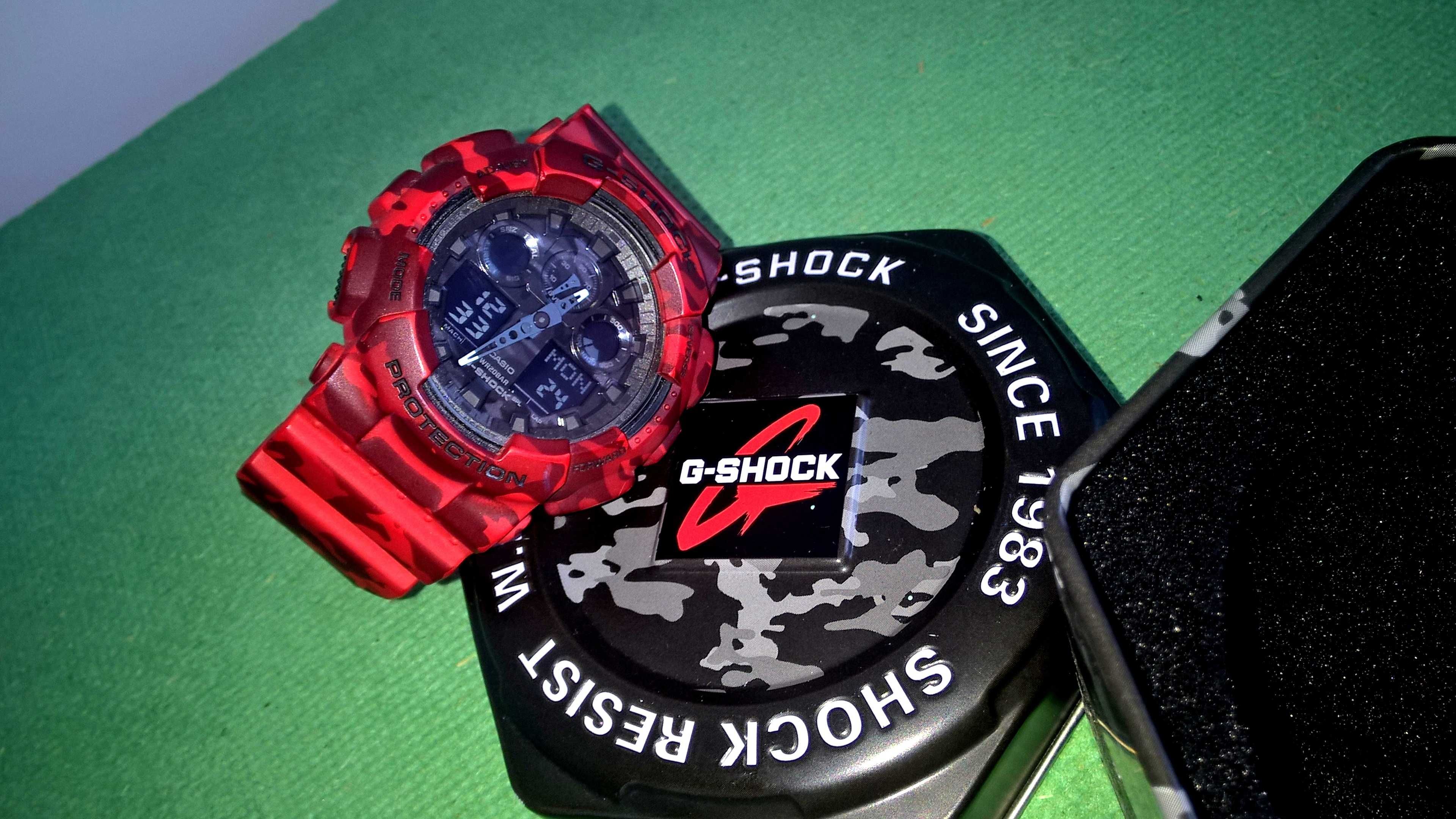 Casio G-Shock GA-100CM 4A  czerwony moro idealny stan