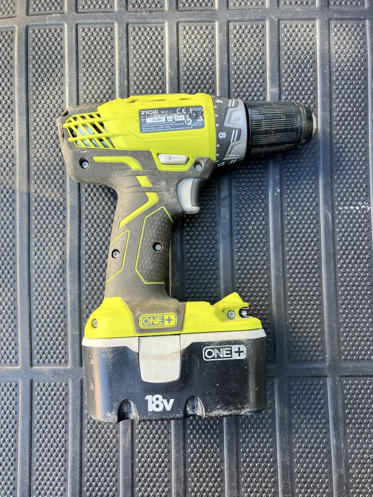 Акумуляторний дриль-шуруповерт RYOBI