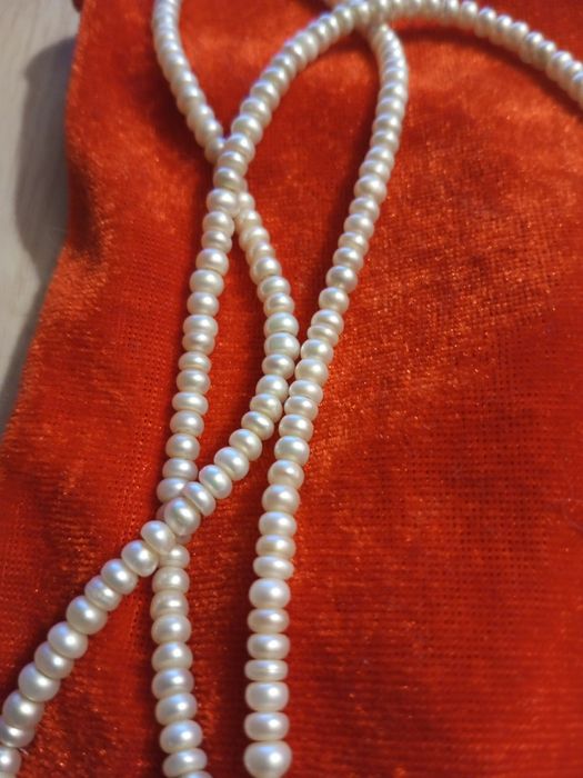 Намисто з натуральних перлів