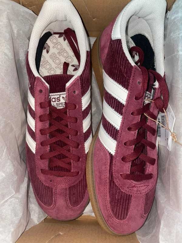 Shadow Red\Piłka ręczna\adidas\nowy UnisexTrampki.39
