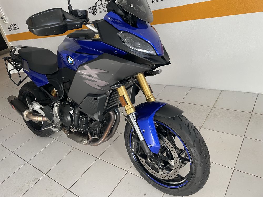 BMW F 900 XR como nova