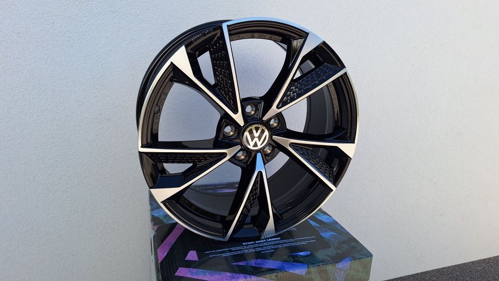 Nowe Alufelgi 5x112 R18 Audi A3 A4 b8 b9 A6 C6 C7 Q3 Skoda Superb Octa