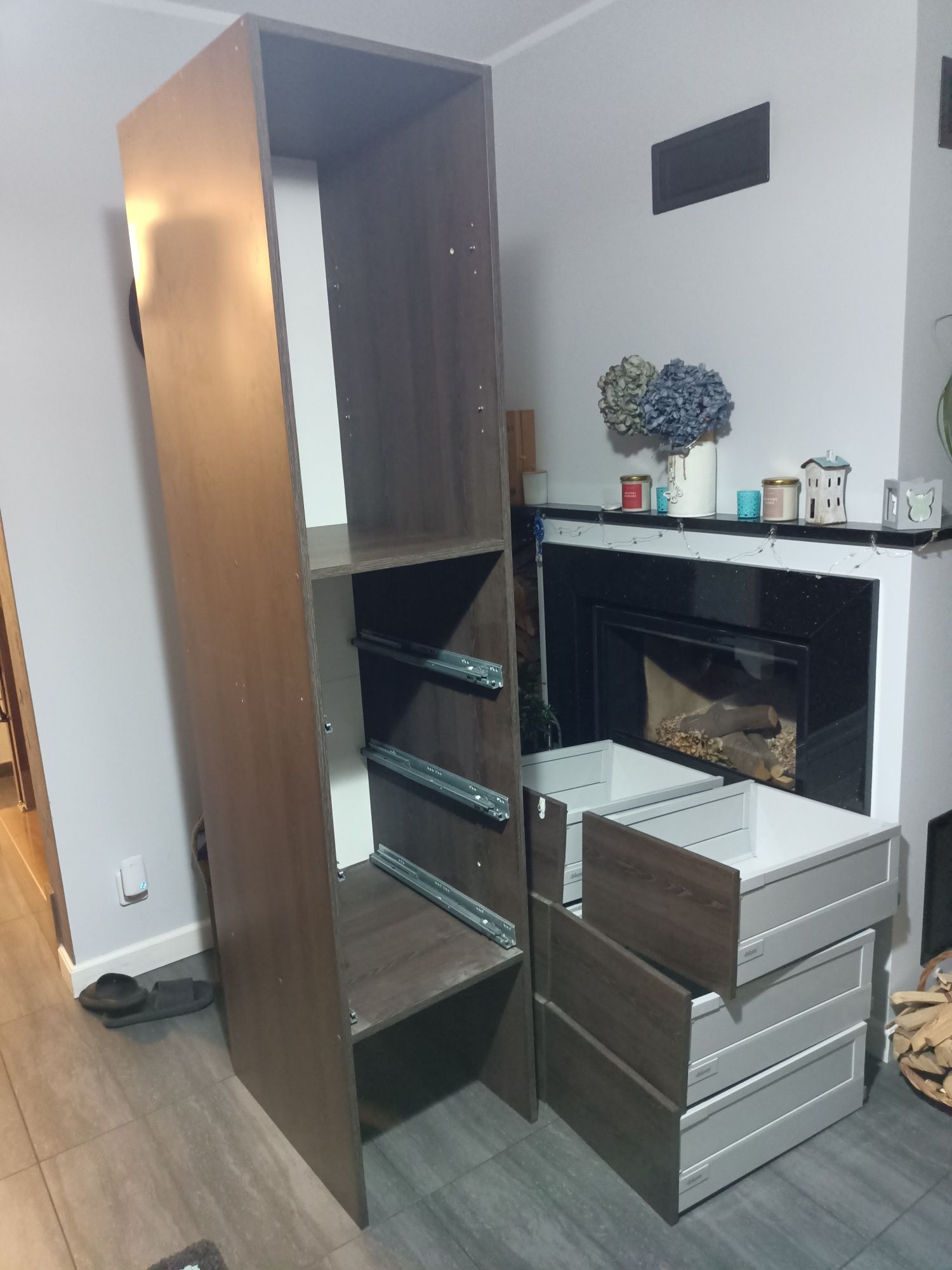 Szafa do zabudowy szerokość 150 cm, 6 szufla Blum