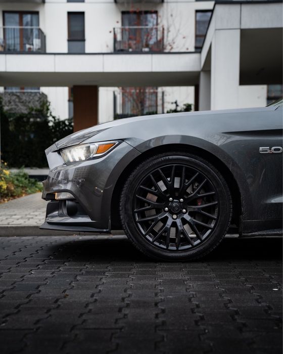 Ford Mustang GT V8 - Wynajem - Warszawa - Bez kaucji - Wypożyczalnia