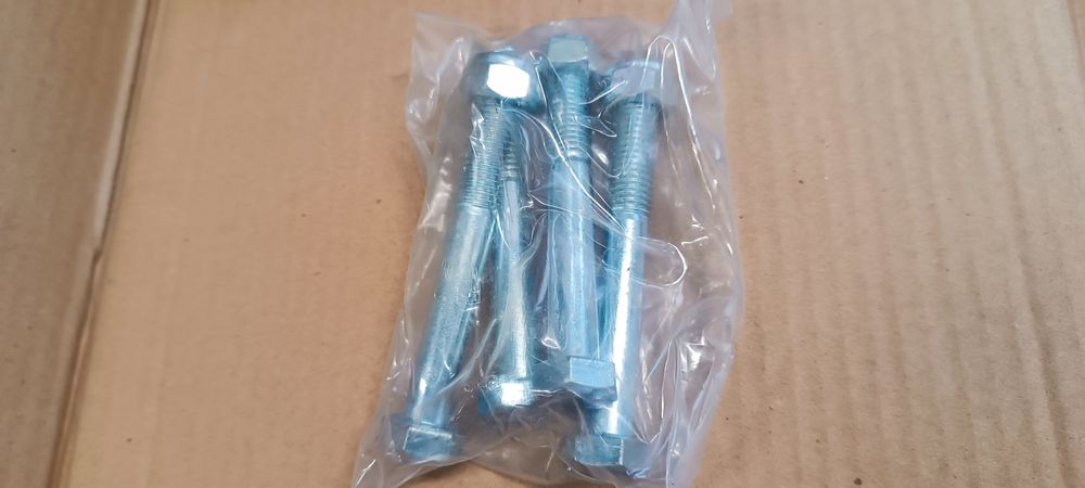 Fiat 126p śruby wahaczy nowe