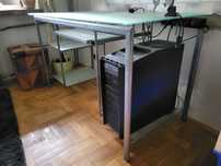 biurko na komputer szklane metalowe gamingowe komputerowe