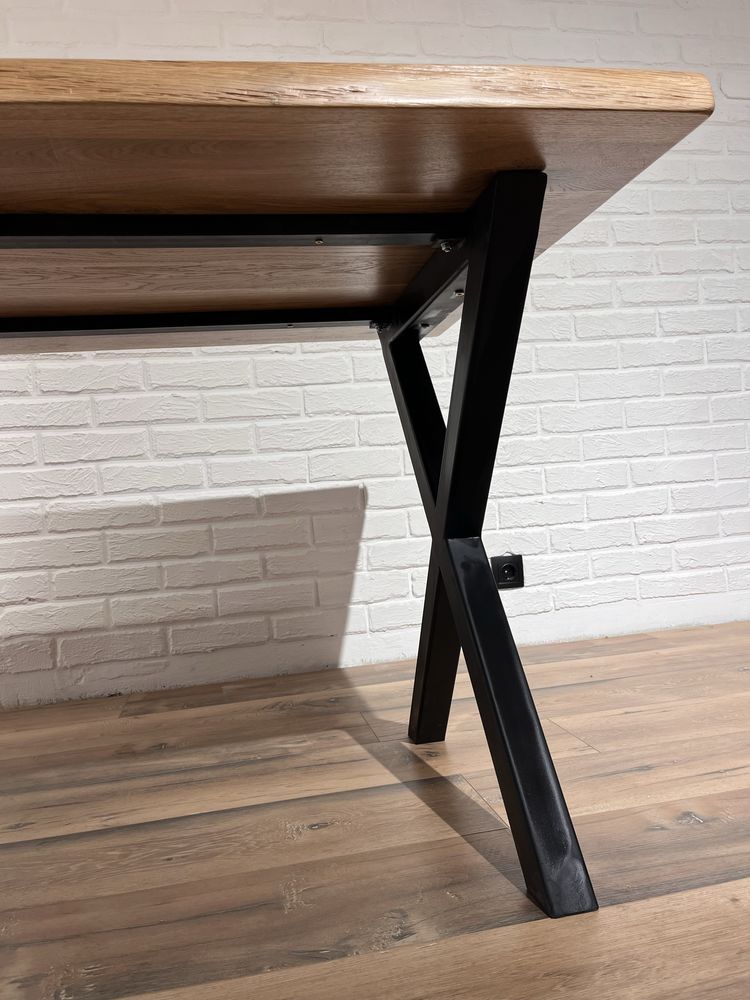 Stół dębowy. Stół w stylu loft. Stół metalowy. Stół jadalniany.