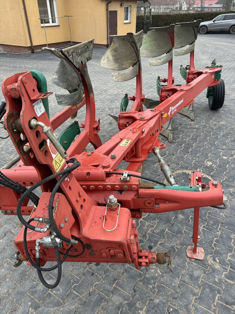 Pług obrotowy 4 skibowy Kverneland ED100