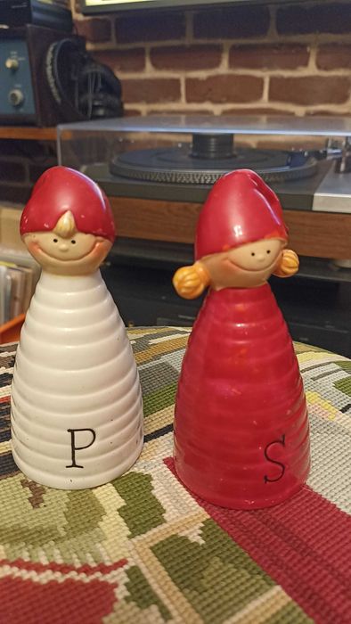 Solniczka i pieprzniczka krasnale świąteczne