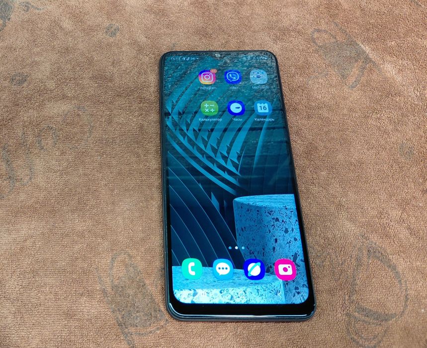 Продам Samsung A12 32/3.