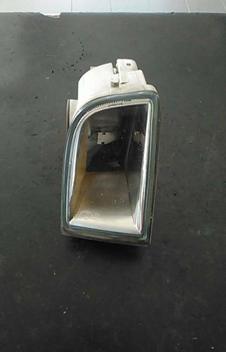 Farol nevoeiro frente direito SKODA Fabia I Hatchback (6Y2)