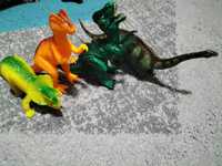 4 dinozaury figurki  duże