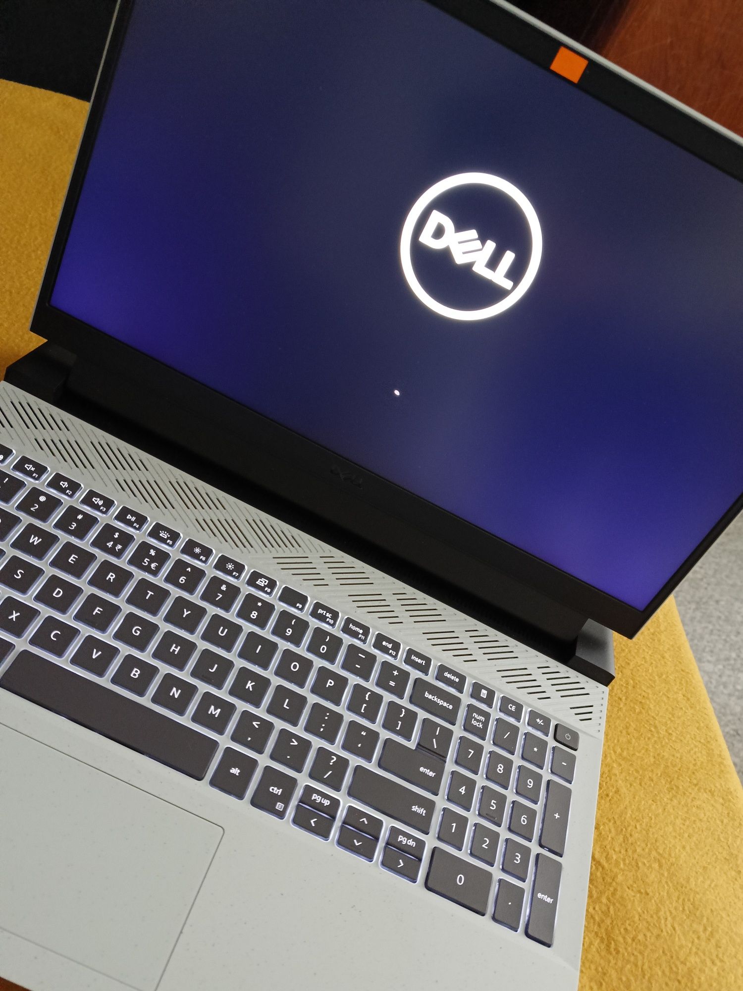 Dell G15 5525 Ryzen 5 6600H/16GB/512/Win11 RTX3050