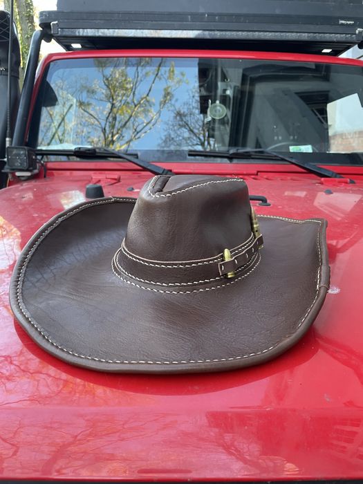 Kapelusz skórzany ręcznie robiony