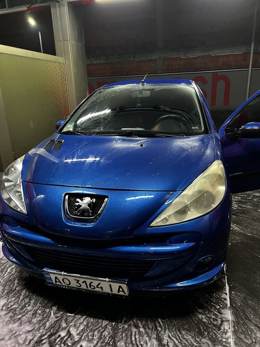 Продам  Пежо 206+