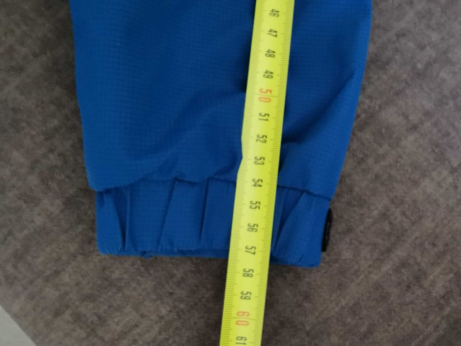 Продам вітрівку для підлітка