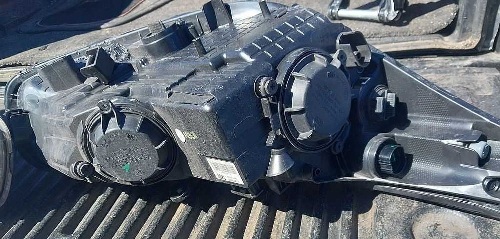 Kia Ceed II 12-16r lampa prawa lewa przod przednia LED doświetlenie
