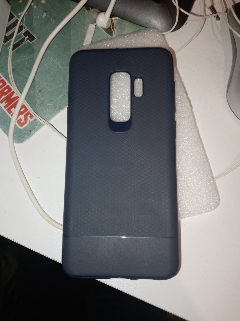 Чехол б/у на Samsung Galaxy S9 plus Порт д