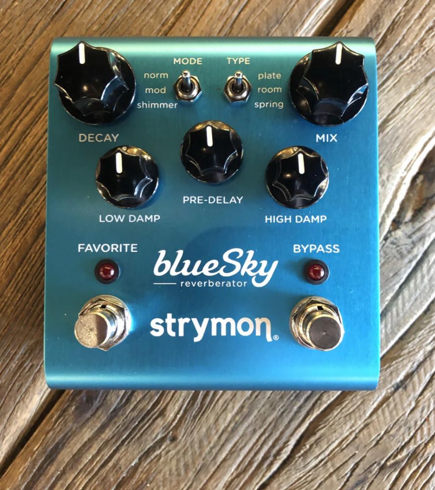 Pedal blue sky strymon