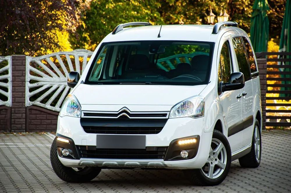 Citroën Berlingo 1.6-102KM XTR Navi,Led,Tempomat,Alu,Serwisowany
