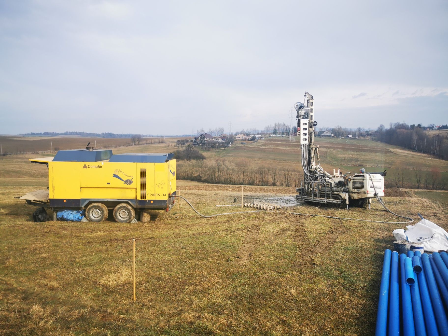 Wiercenie studni głębinowe małopolska powietrzem udar