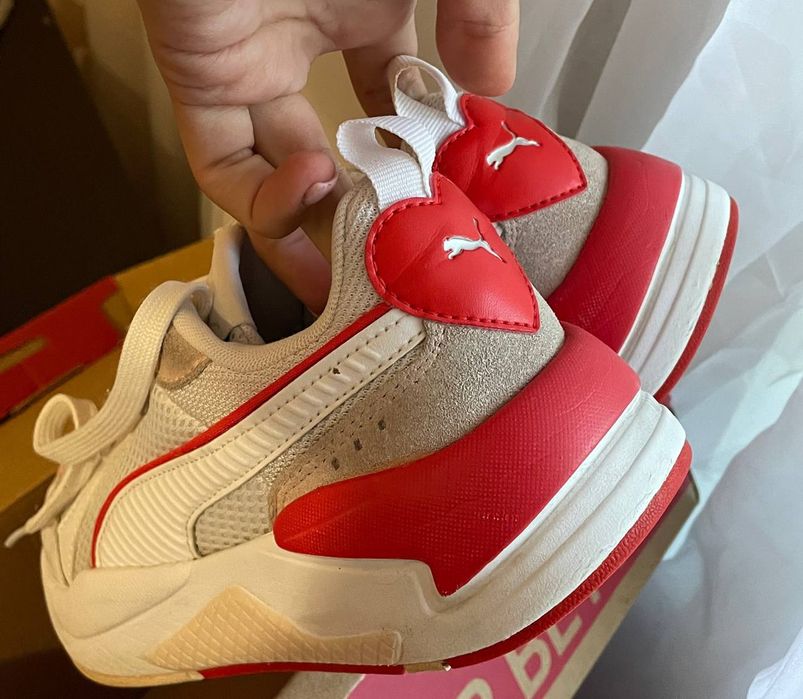 Кросівки PUMA жіночі