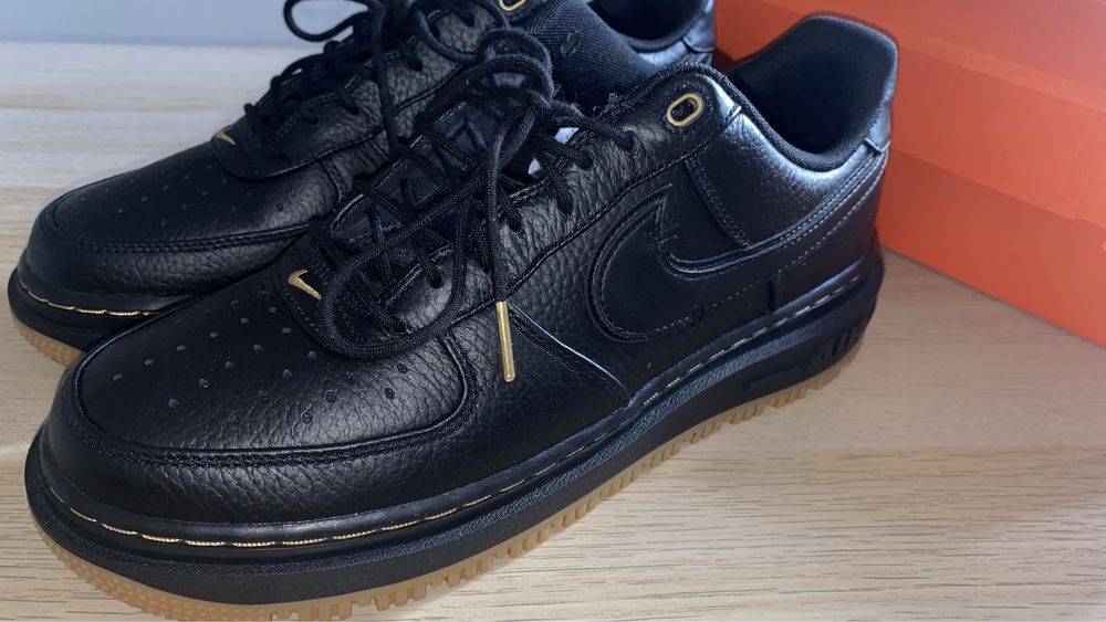 Nike Air force 1 Luxe