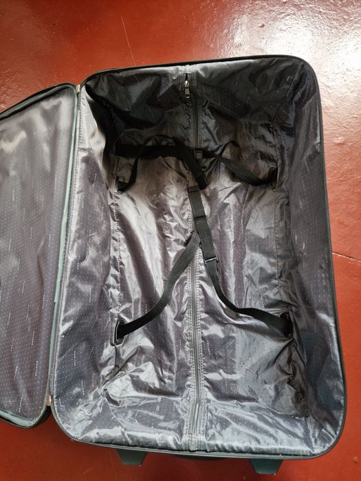 Дорожня валіза кофер чемодан 24×40×65