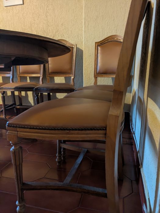 Mesa extensível + 6 cadeiras