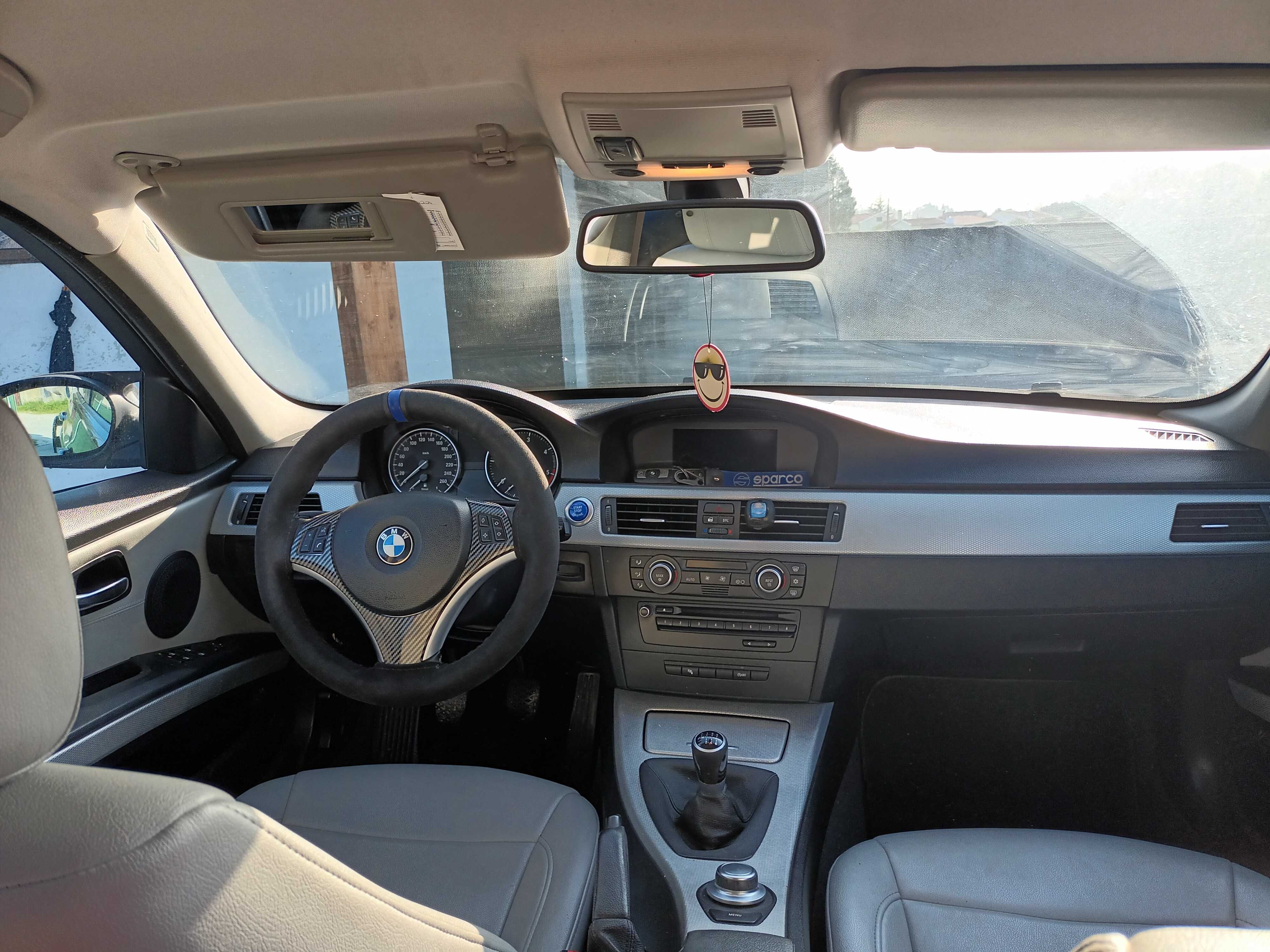 BMW 318d Touring