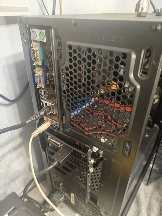 Продам Компьютер / Системник GTX 1050Ti/4Gb/FX6300 12Gb SSD256/HDD500