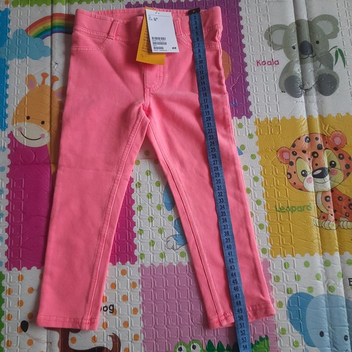 Лот одягу на дівчинку 92-98р