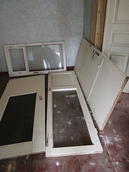 Вікна металопластикові бу, двері дерев'яні окно