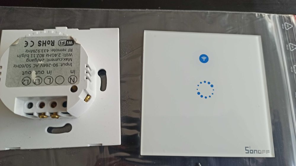 SONOFF T1 UE wyłącznik światła WIFI pojedynczy aplikacja eWelink