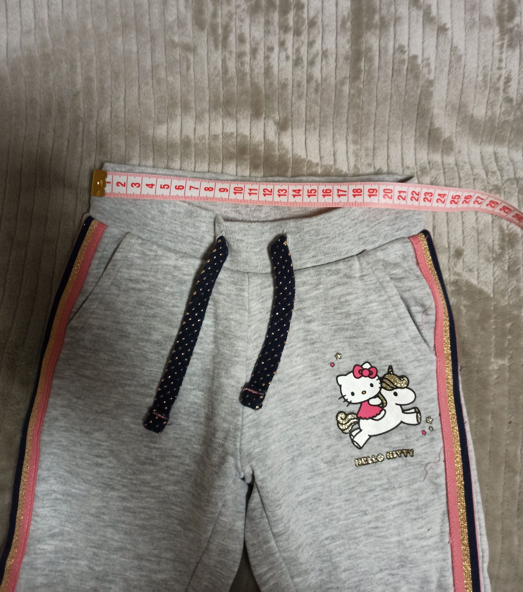 Спортивні штани C&A Hello Kitty 98 2-3 роки для дівчинки теплі штани