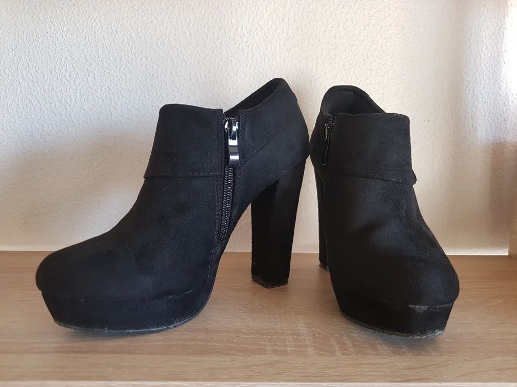 Botins              .